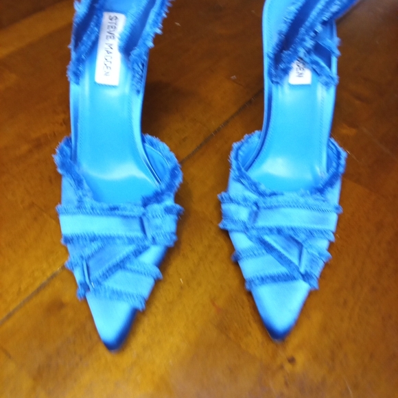 Steve Madden Electric Blue Frayed Strap Heels - Picture 5 of 7